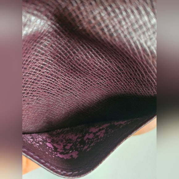 Louis Vuitton Burgundy Taiga Leather Card Holder - Picture 10 of 11